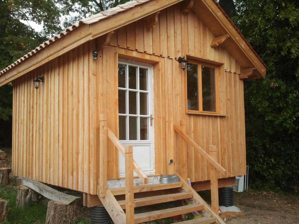 Nuits perchées à Laroque Acomodação com café da manhã Saint-Antoine-de-Breuilh Exterior foto